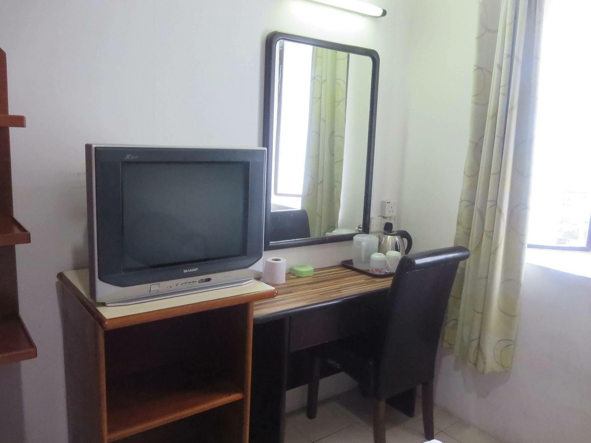 Wah May Hotel Кота Кинабалу Екстериор снимка