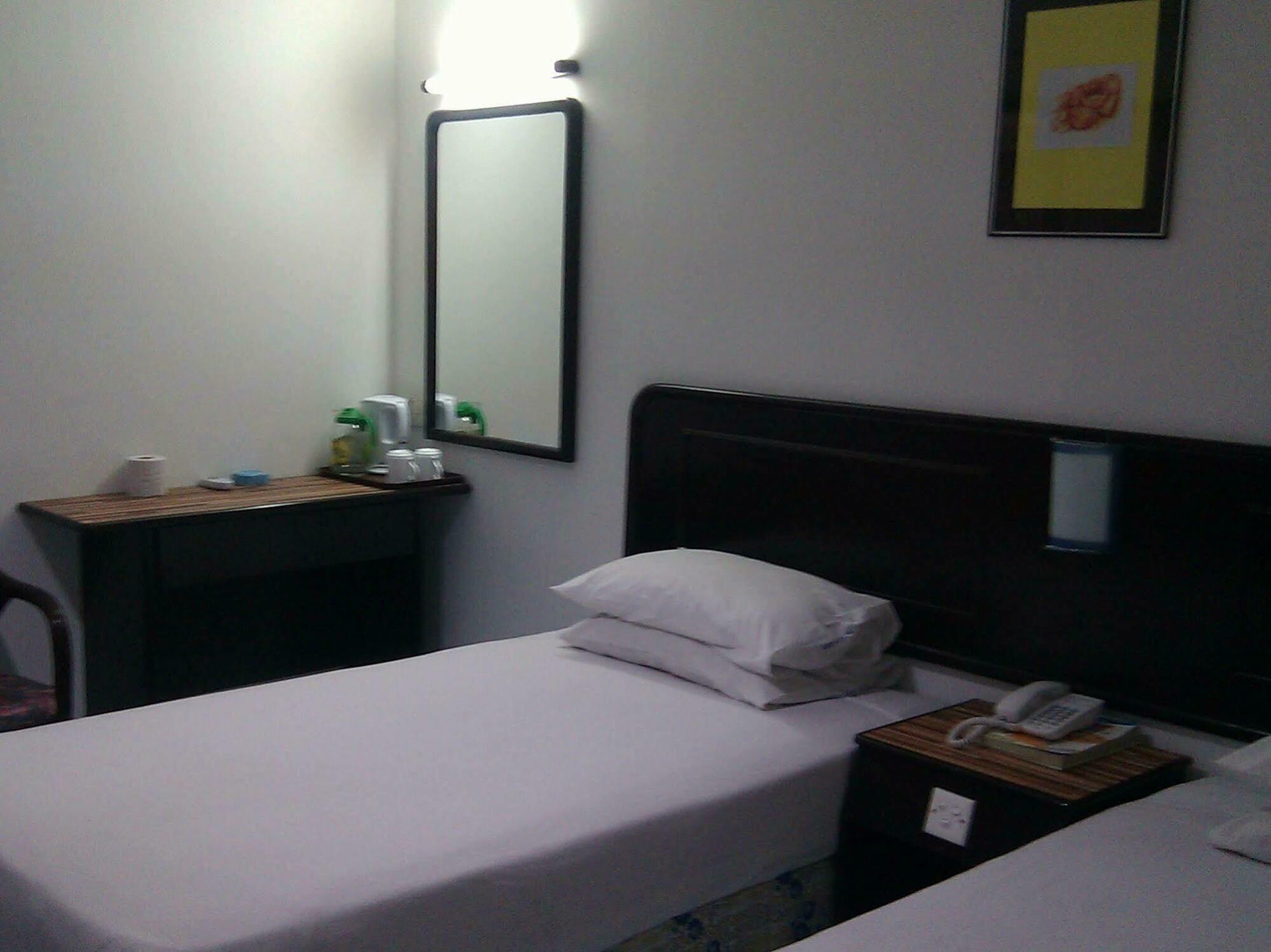 Wah May Hotel Кота Кинабалу Екстериор снимка