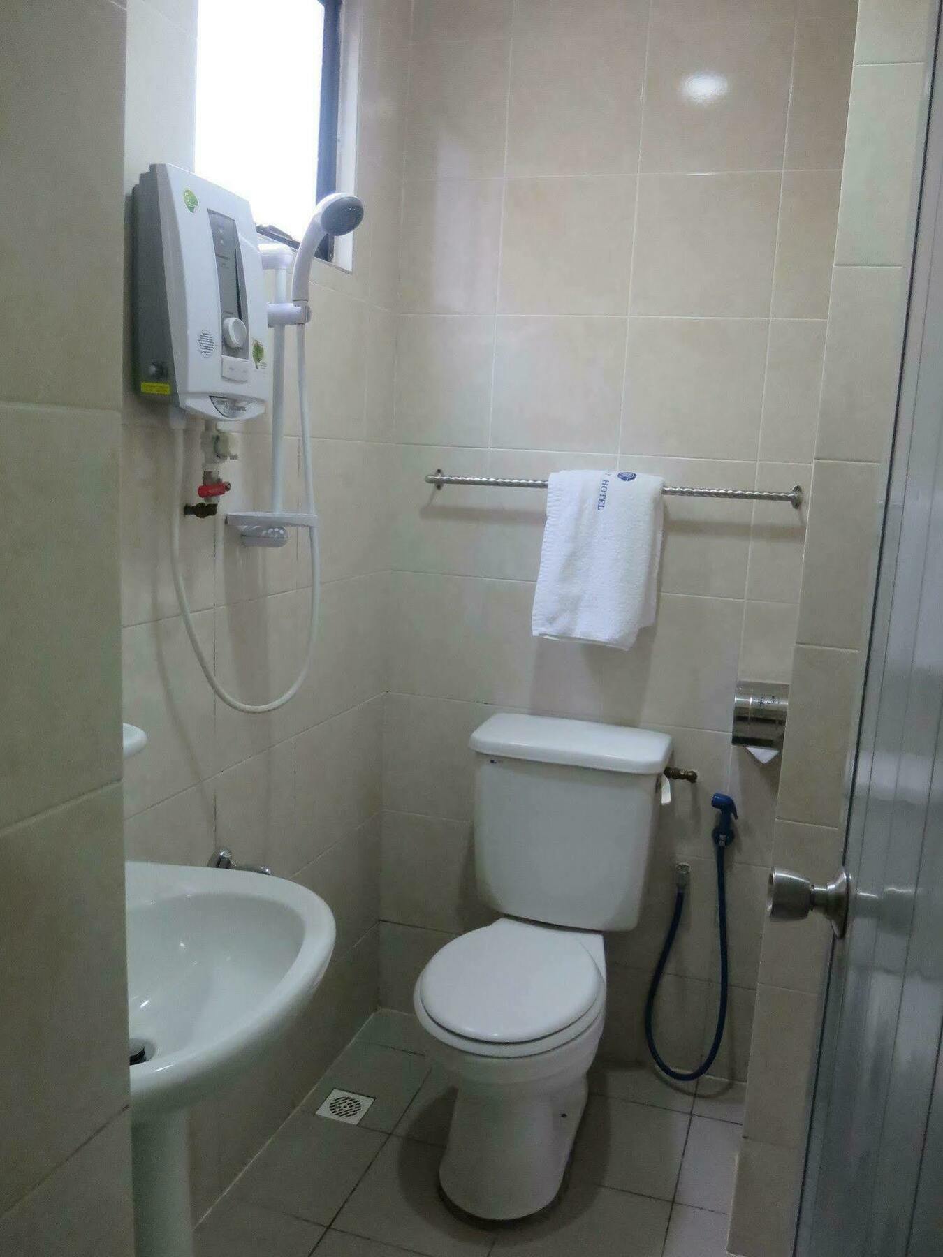 Wah May Hotel Кота Кинабалу Екстериор снимка